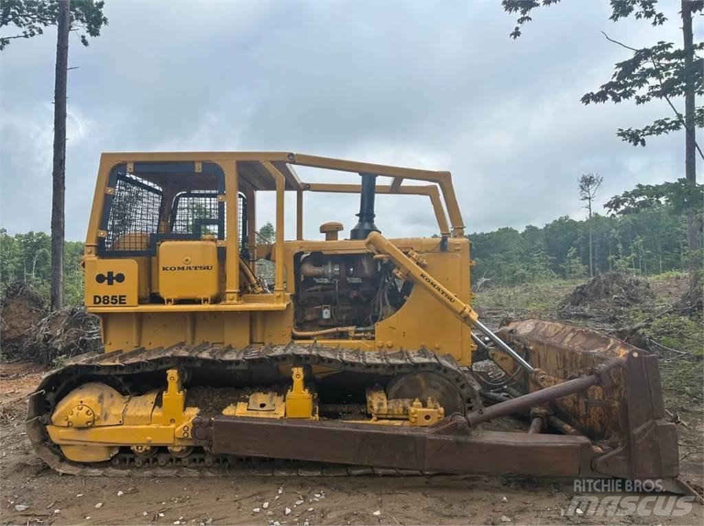 CAT D85E Bulldozer