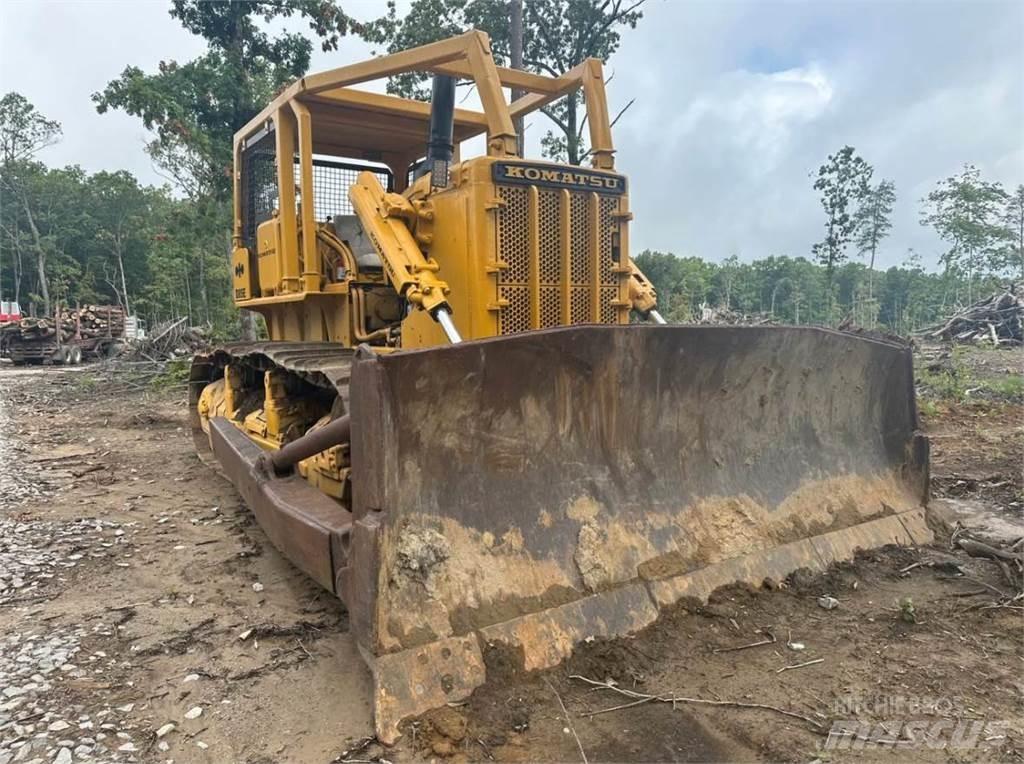 CAT D85E Bulldozer