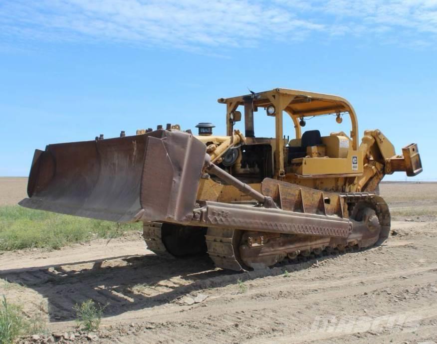 CAT D8H Bulldozer