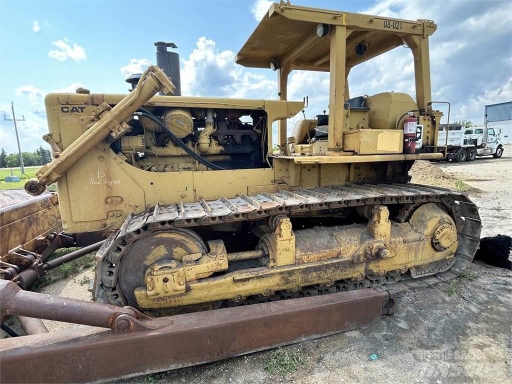 CAT D8H Bulldozer