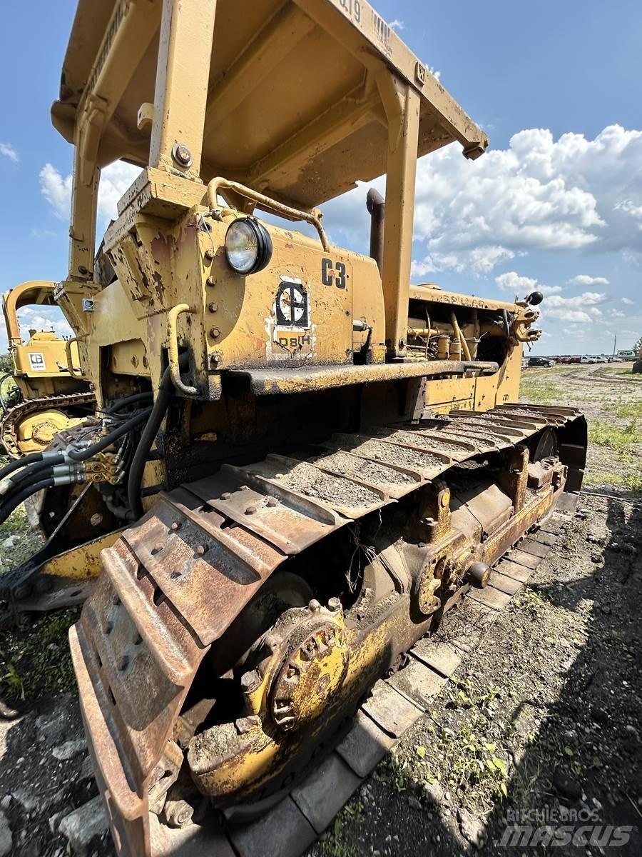 CAT D8H Bulldozer