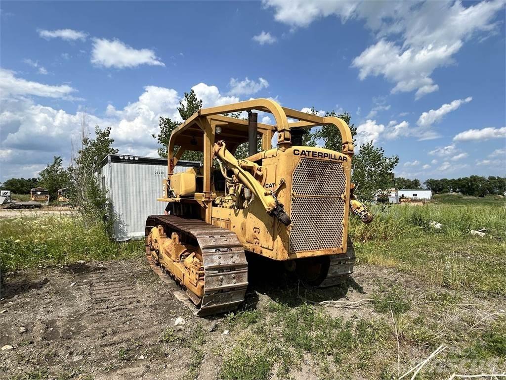 CAT D8H Bulldozer