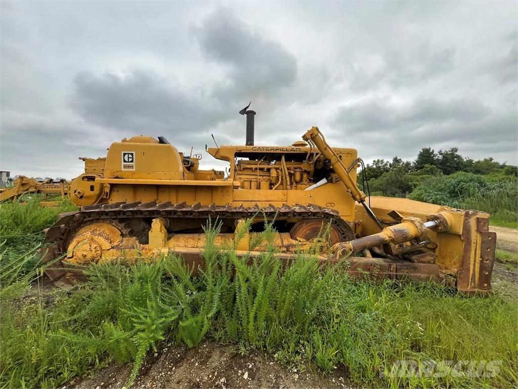 CAT D8H Bulldozer