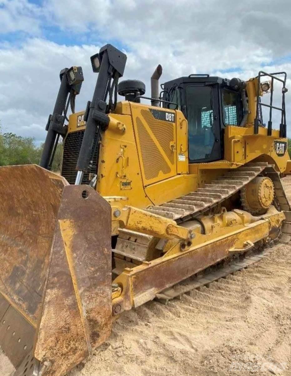 CAT D8T Bulldozer