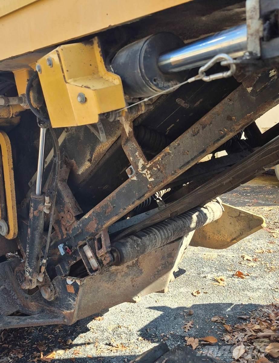 CAT PM200 Asphaltfräsen