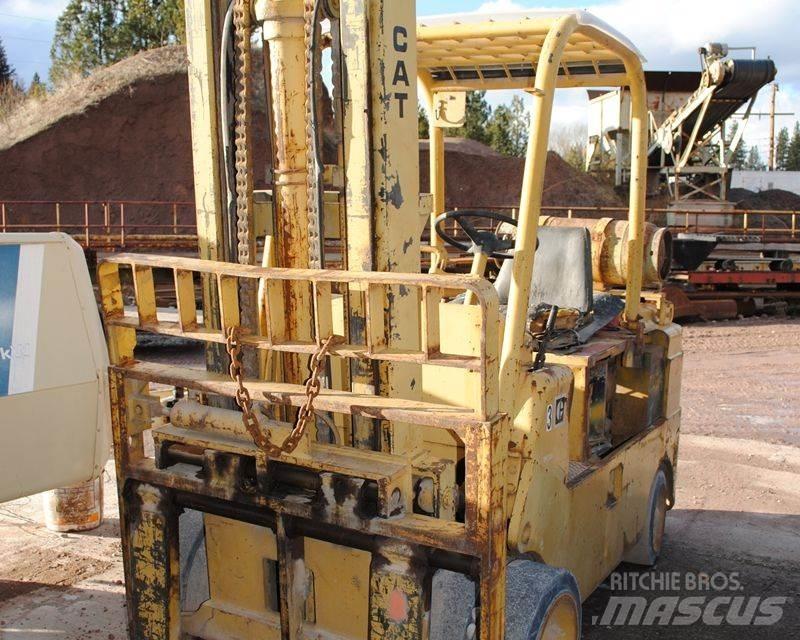 CAT T100C Andere Gabelstapler