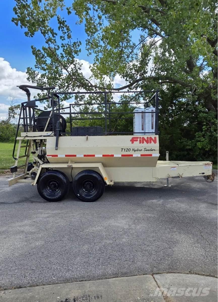 Finn T120 Futterverteilwagen