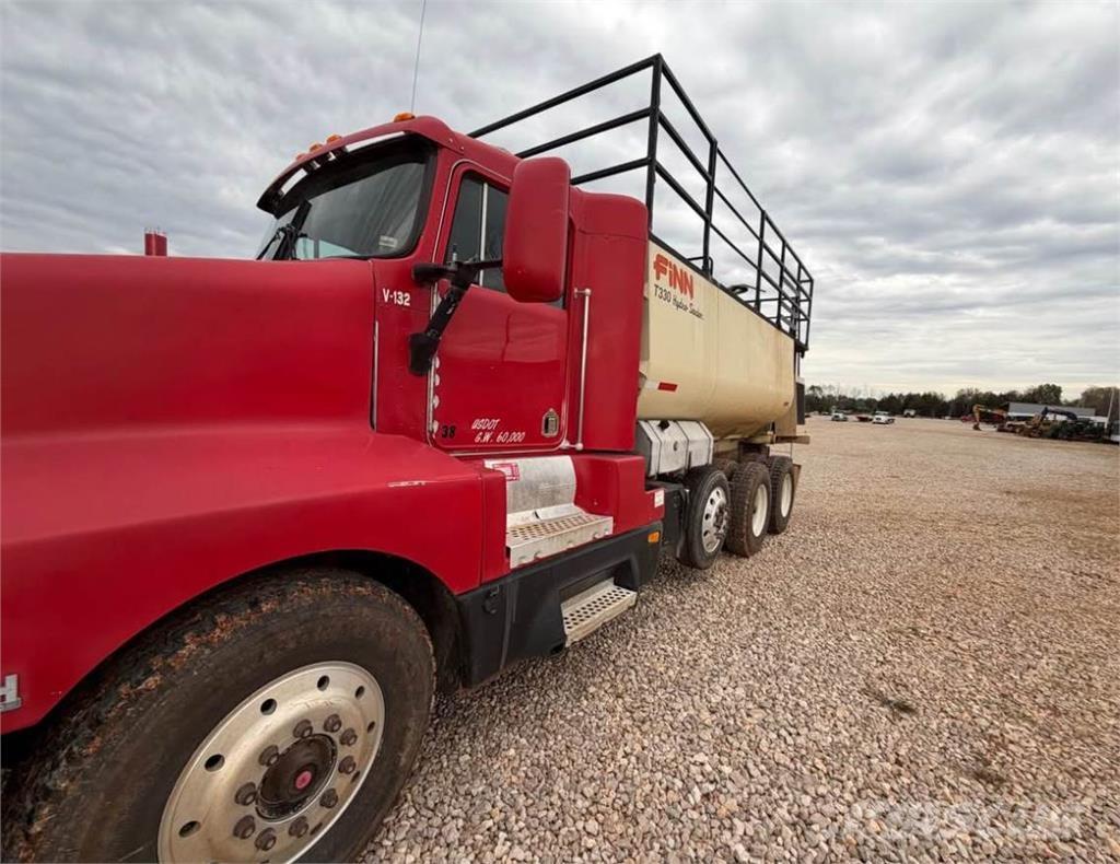 Finn T330 Futterverteilwagen