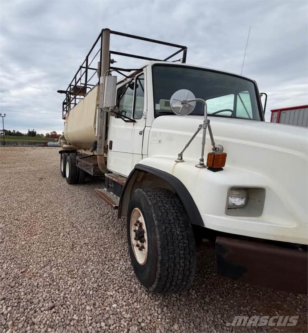 Finn T330 Futterverteilwagen