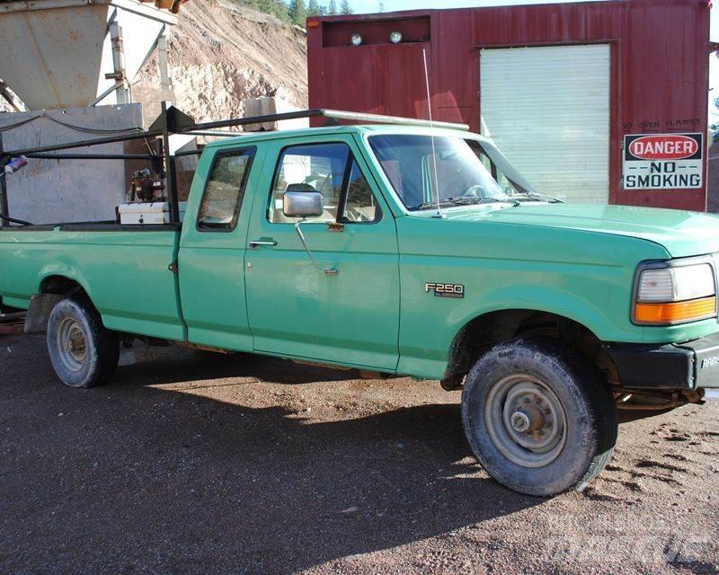 Ford F-250 Pickup/Pritschenwagen