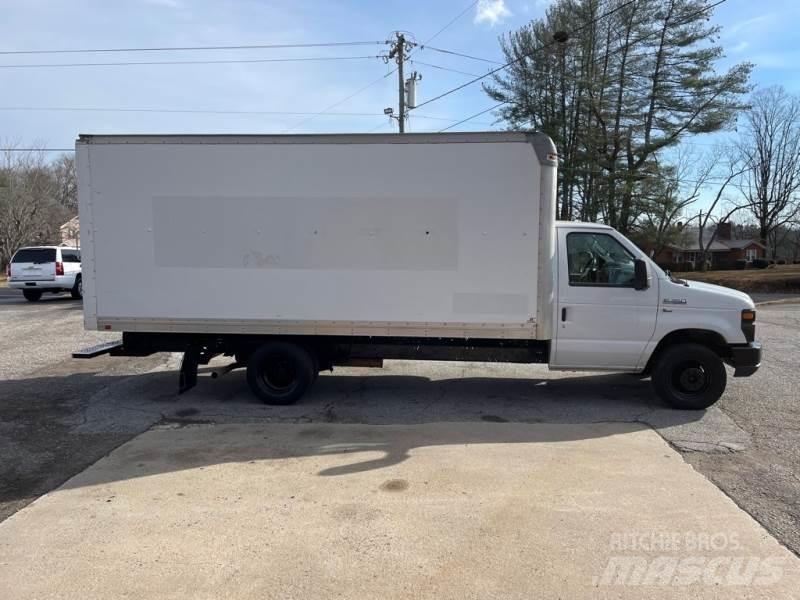 Ford F-350 Kastenaufbau