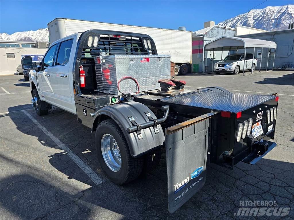 Ford F-350 Pickup/Pritschenwagen
