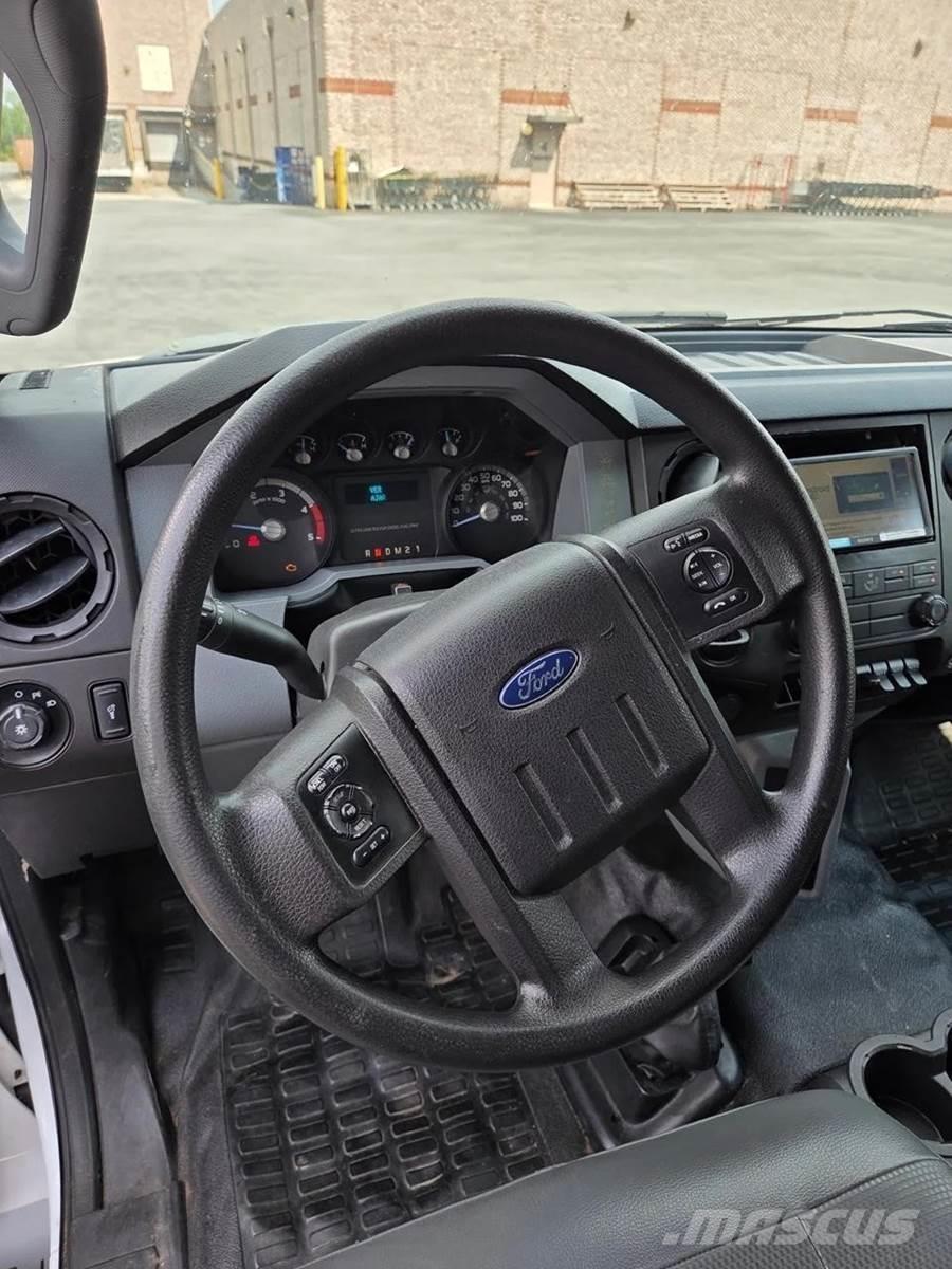 Ford F-650 Kastenaufbau