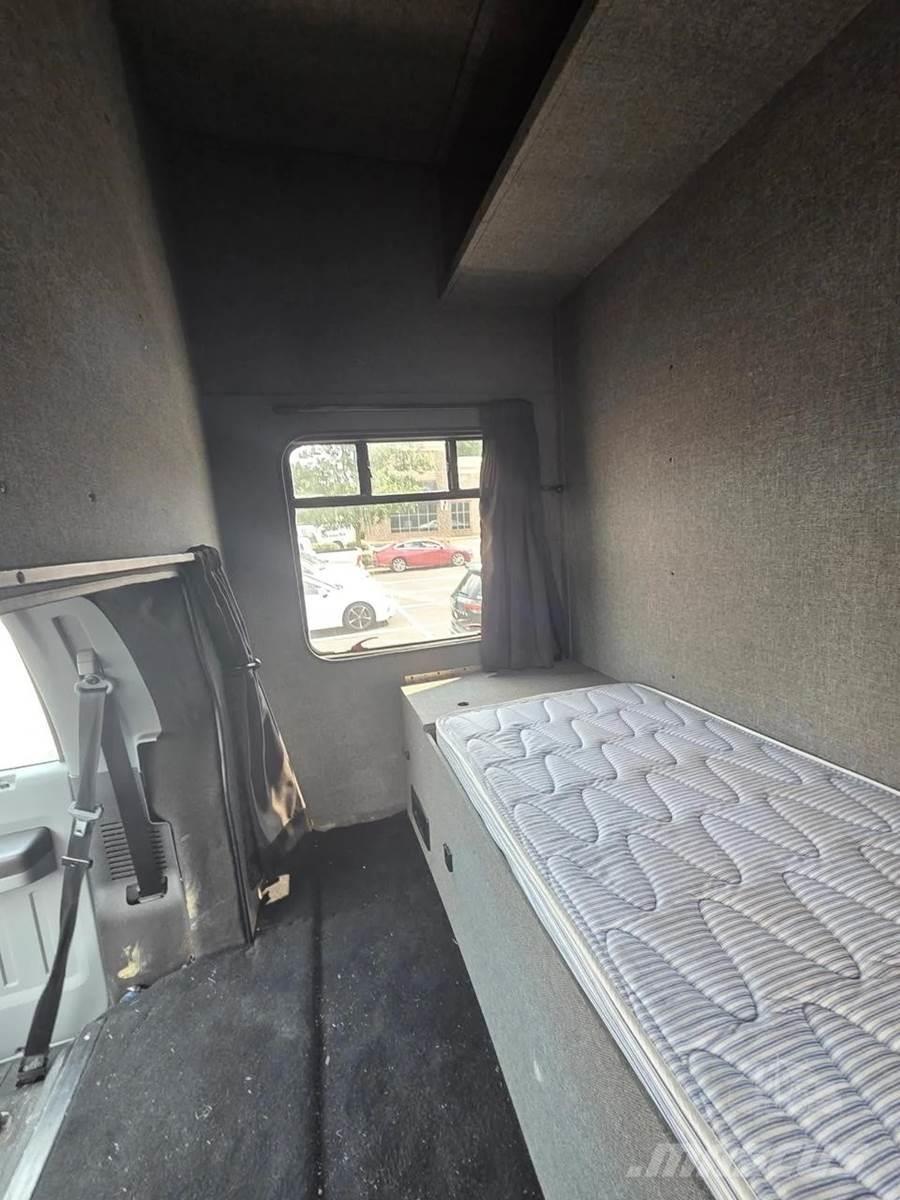 Ford F-650 Kastenaufbau