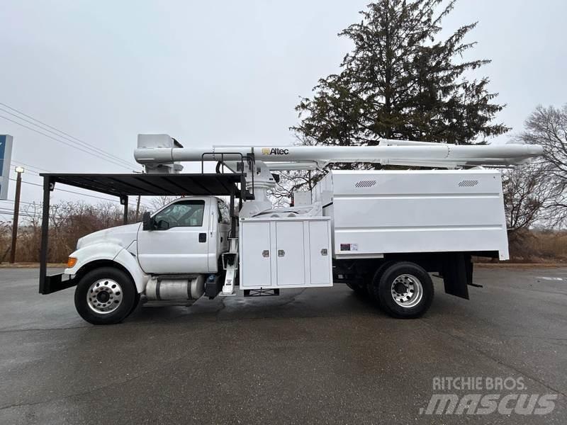 Ford F-750 LKW-Arbeitsbühnen