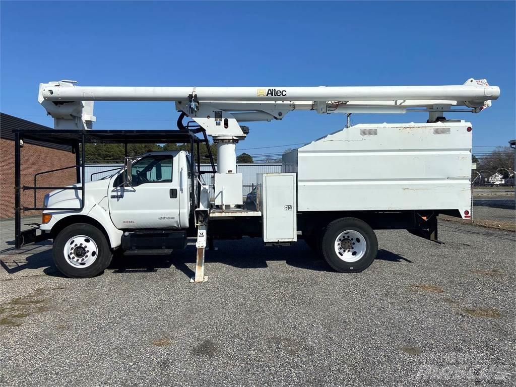Ford F-750 LKW-Arbeitsbühnen