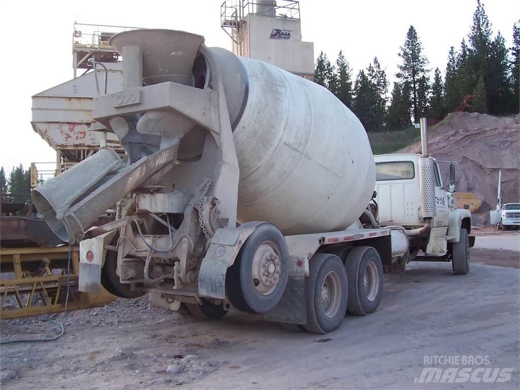 Ford LT9000 Beton-Mischfahrzeuge