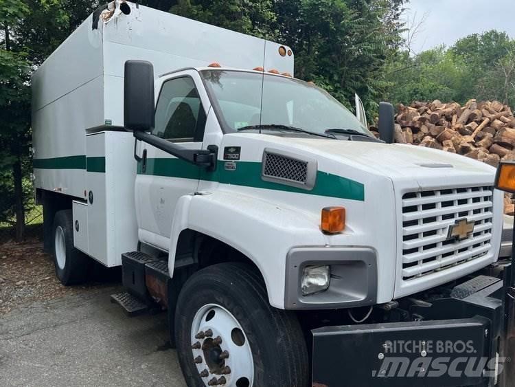 GMC C7500 Holztransportanhänger
