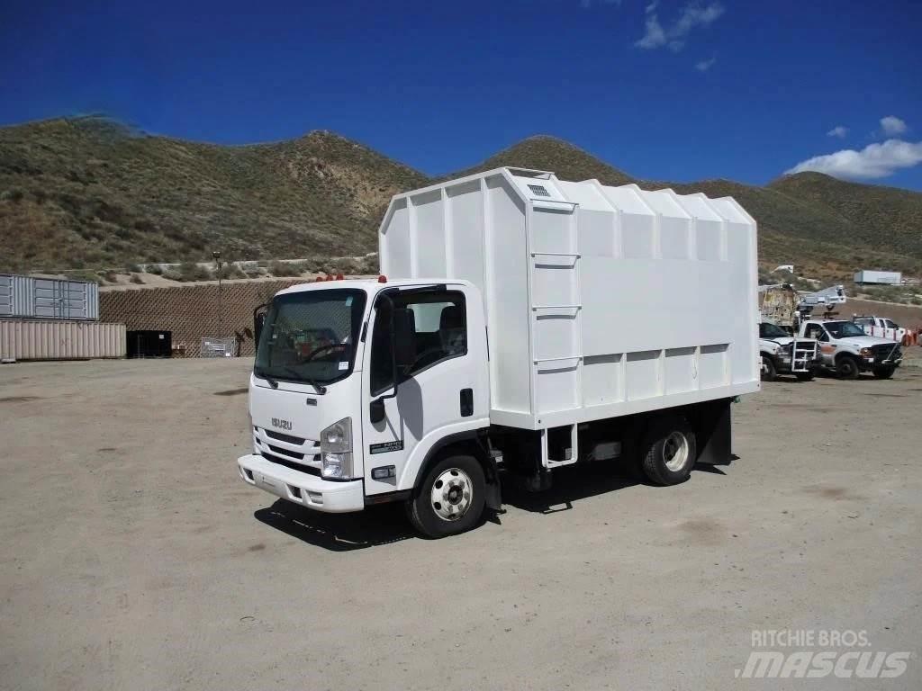 Isuzu NPR Holztransportanhänger