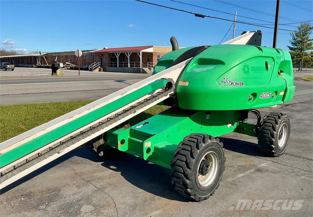 JLG 400S Teleskopbühnen