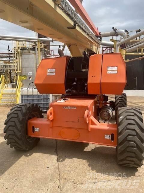 JLG 860SJ Gelenkteleskoparbeitsbühnen