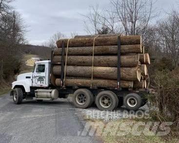 Mack CH613 Holzfahrzeuge
