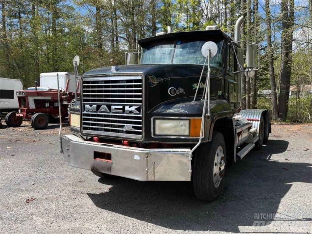 Mack CL733 Sattelzugmaschinen