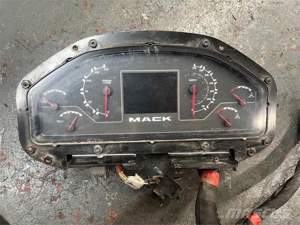 Mack LE612 Transport Sonstige