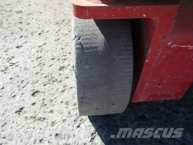 MEC 1330SE Scheren-Arbeitsbühnen