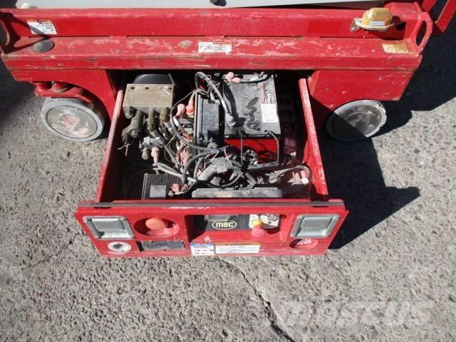 MEC 1330SE Scheren-Arbeitsbühnen