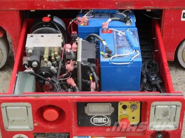 MEC 1330SE Scheren-Arbeitsbühnen