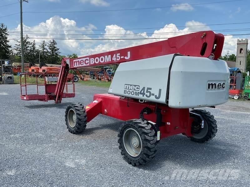 MEC 45J Teleskopbühnen