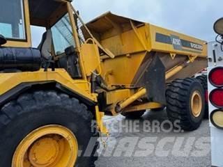 Volvo A25C Dumper - Knickgelenk