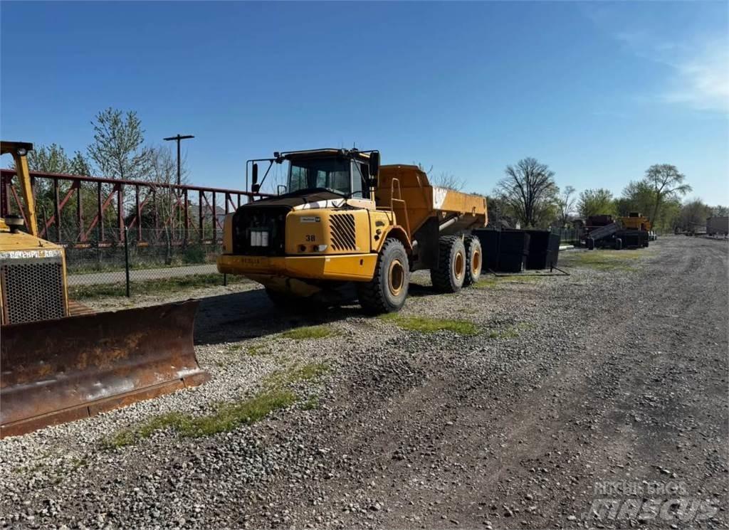 Volvo A25E Dumper - Knickgelenk