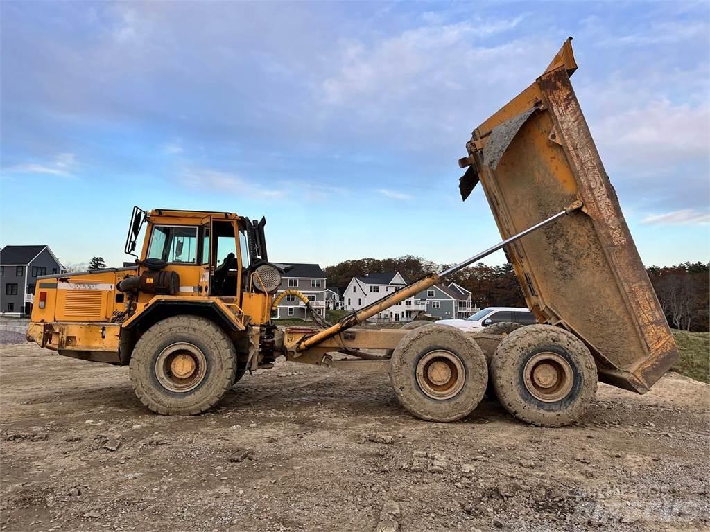 Volvo A30C Dumper - Knickgelenk