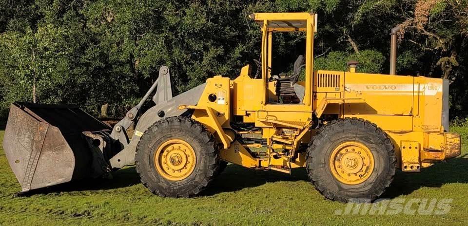 Volvo L90C Radlader