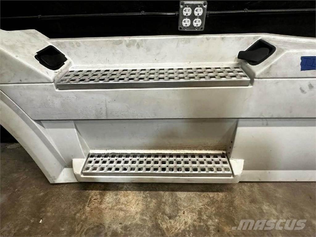 Volvo VNL Sonstige Baumaschinen