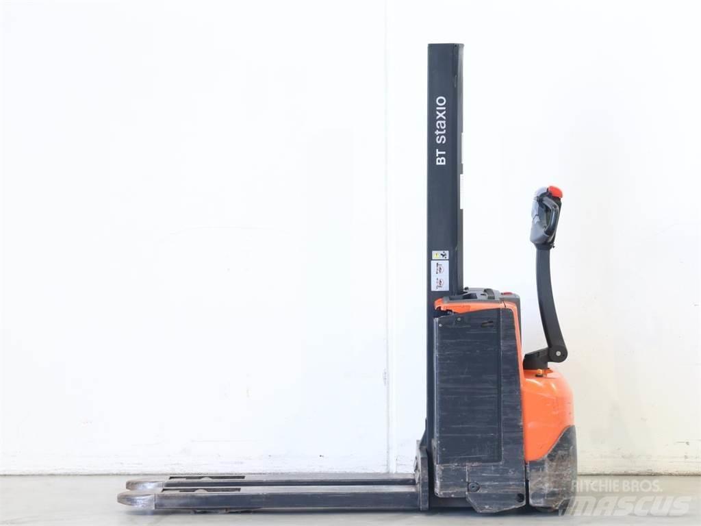 BT SWE080L Deichselstapler