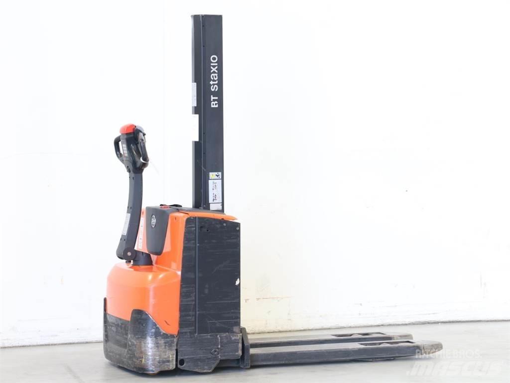 BT SWE080L Deichselstapler