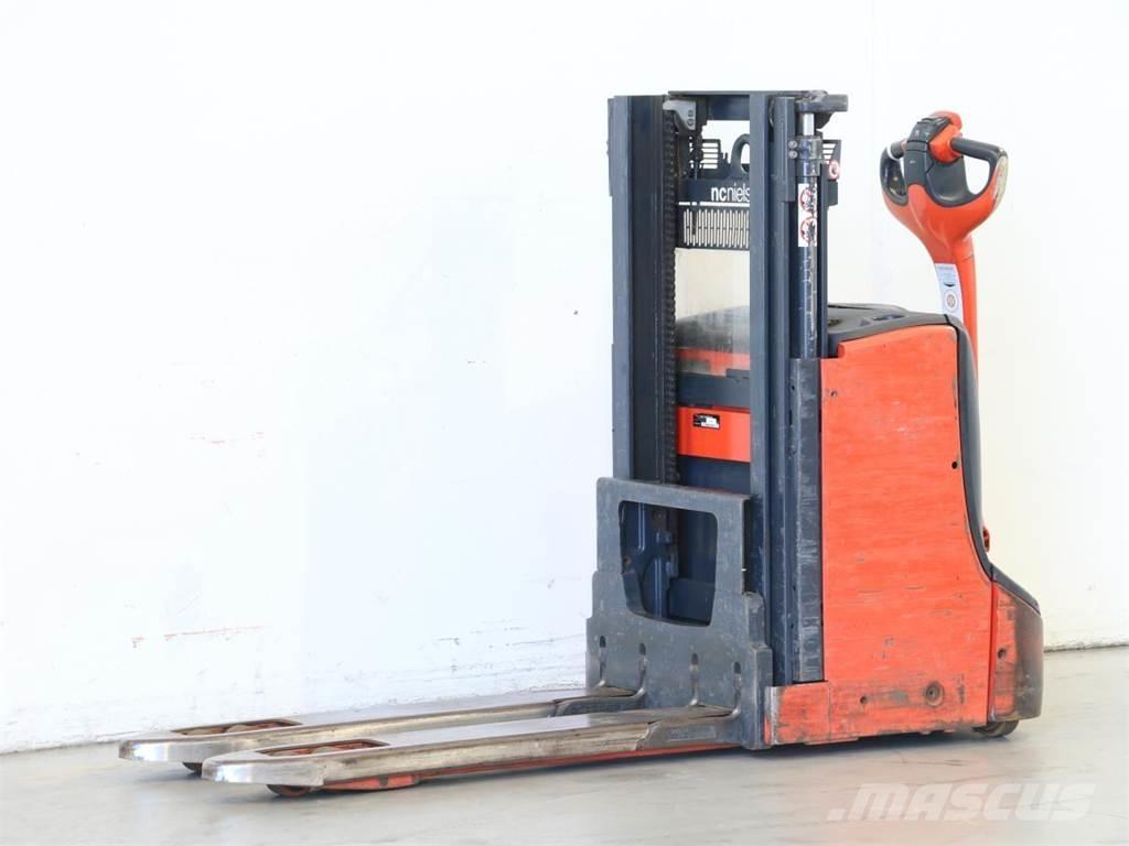 Linde D08/1160-00 Deichselstapler