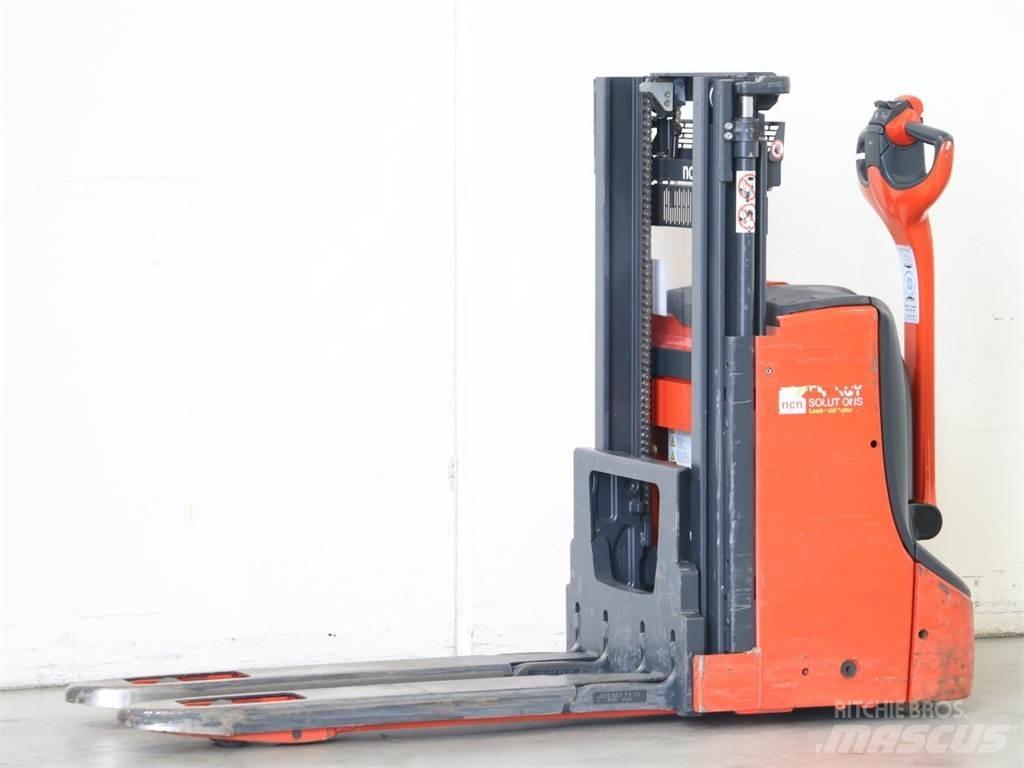 Linde D08/1160-01 Deichselstapler