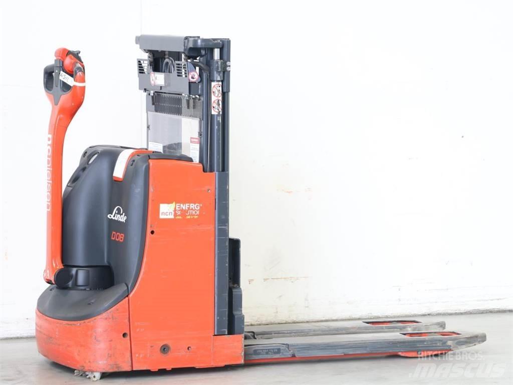 Linde D08/1160-01 Deichselstapler