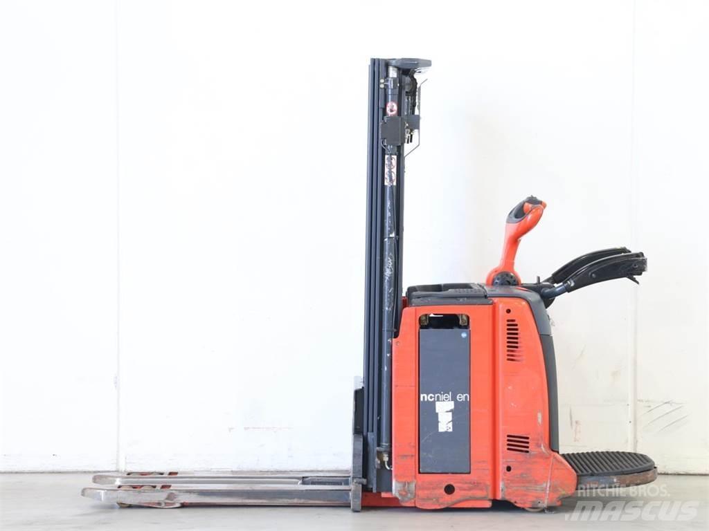 Linde D12AP/133 Deichselstapler