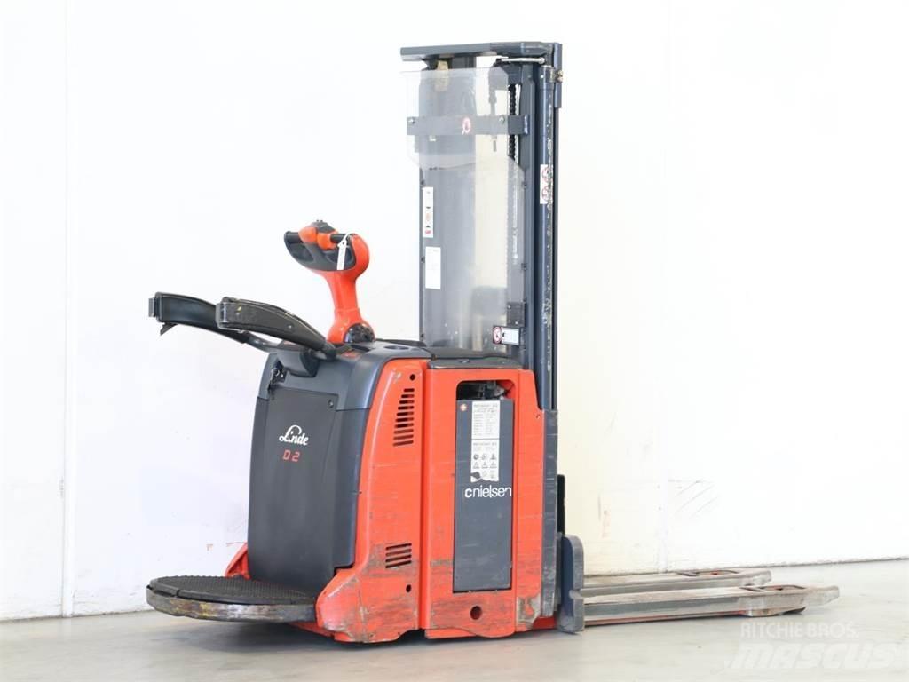 Linde D12AP/133 Deichselstapler