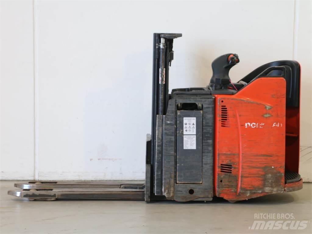 Linde D12HPSP/133 Deichselstapler