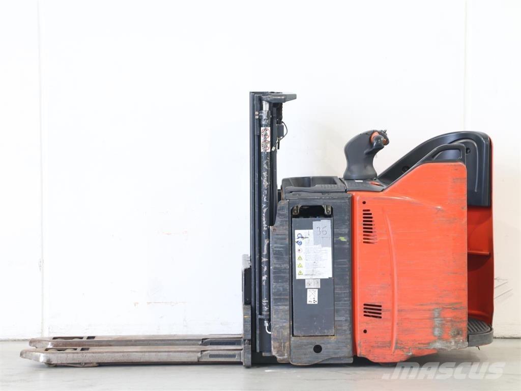 Linde D12SP/133 Deichselstapler