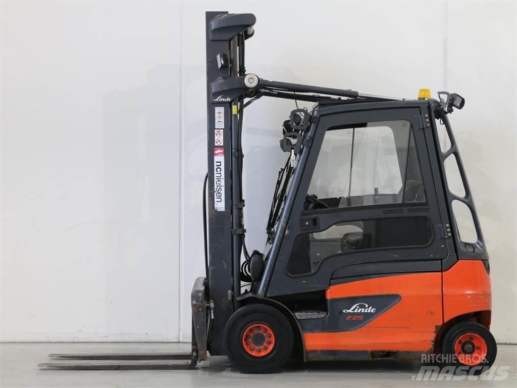 Linde E25/387-01 Elektro Stapler