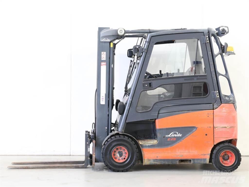 Linde E25/600H/387 Elektro Stapler