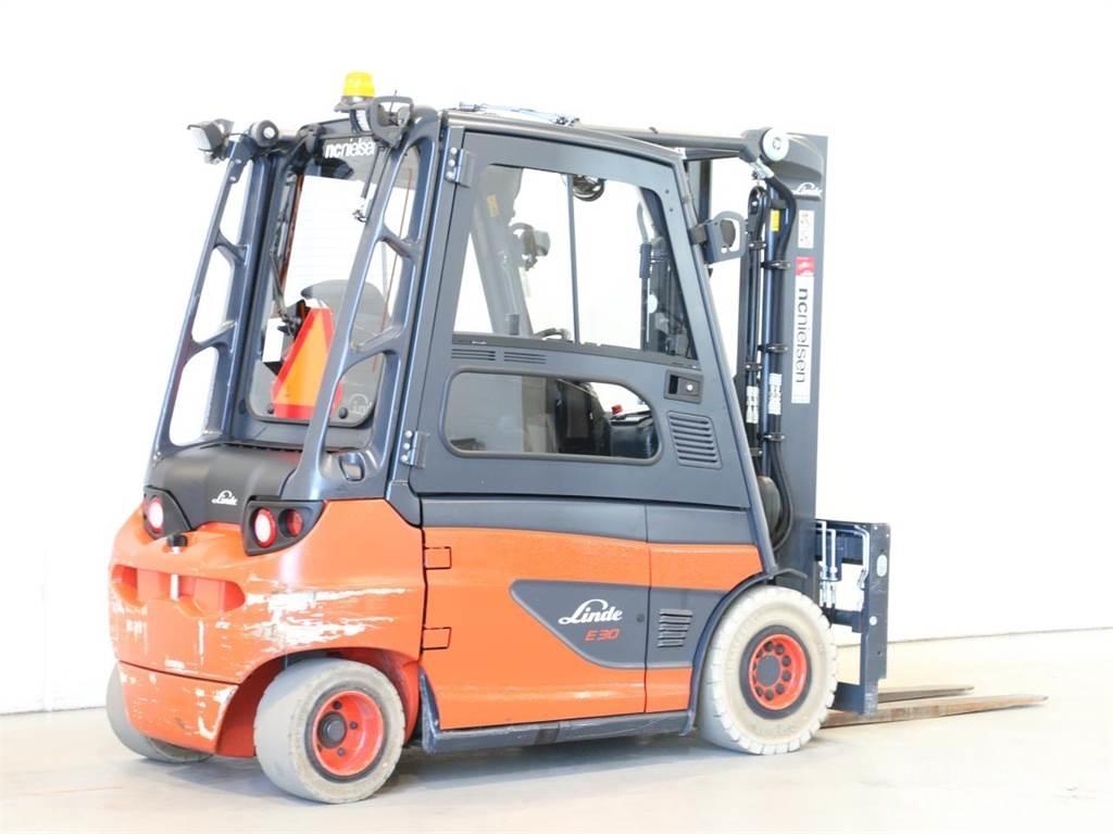 Linde E30/387 Elektro Stapler