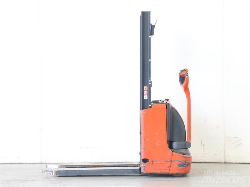 Linde L10/1172-01 Deichselstapler